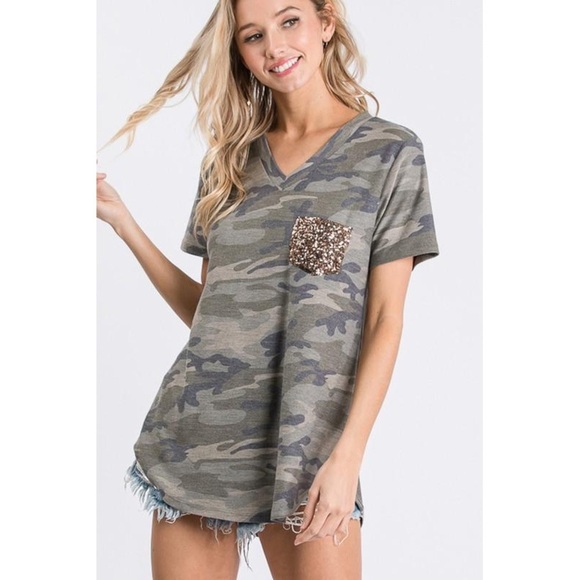 Tops - Camo Sequins Pocket Tshirt